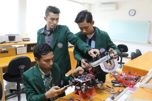 9 Jurusan SMK di Dominasi Siswa Laki - Laki